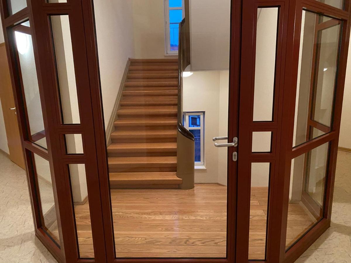 Apartment Altstadt-Panorama ไมนิงเงิน ภายนอก รูปภาพ